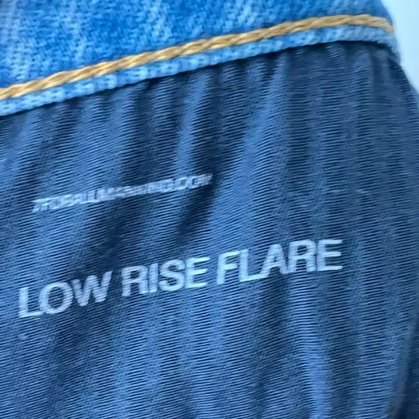 7 For All Mankind Low Rise Flare Jeans Size 31 - Image 8