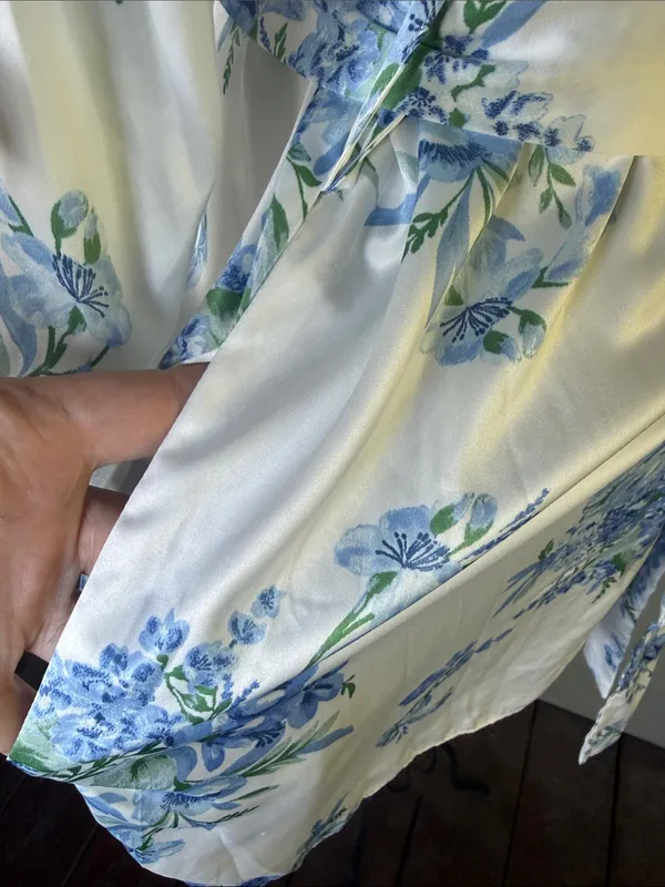 Flora Nikrooz “Sabrina” Floral Print Satin Robe - Image 8