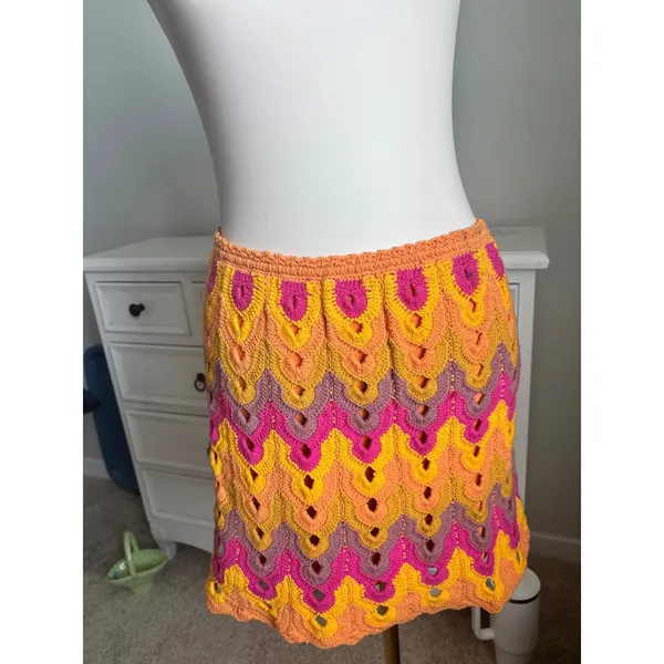Free‎ People Crochet Mini Skirt Womens Small Orange Excellent Boho Chevron - Image 2