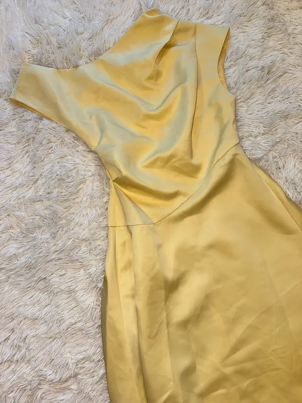 NEW Elliatt Marissa One-Shoulder Asymmetric Hem Duchess Satin Yellow Gown Sz M - Image 6