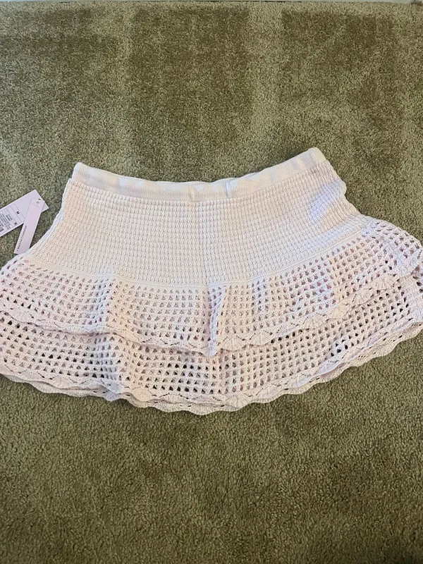 Wild Fable Light pink crochet mini skirt - Image 3