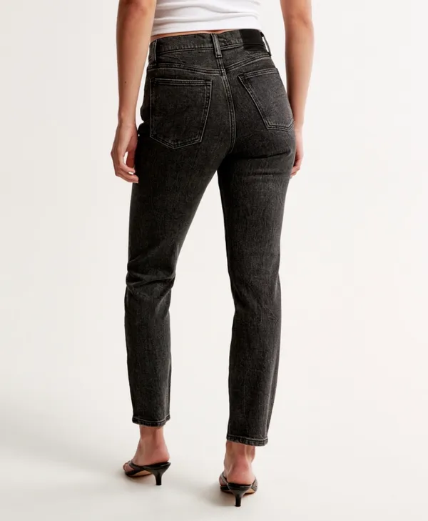 Abercrombie High Rise Mom Jeans - Image 5
