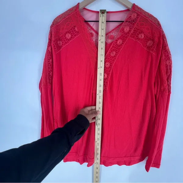 Free People Vibrant Red‎ Ribbed Lace Trimmed Dolman Sleeve Blouse Size M - Image 11