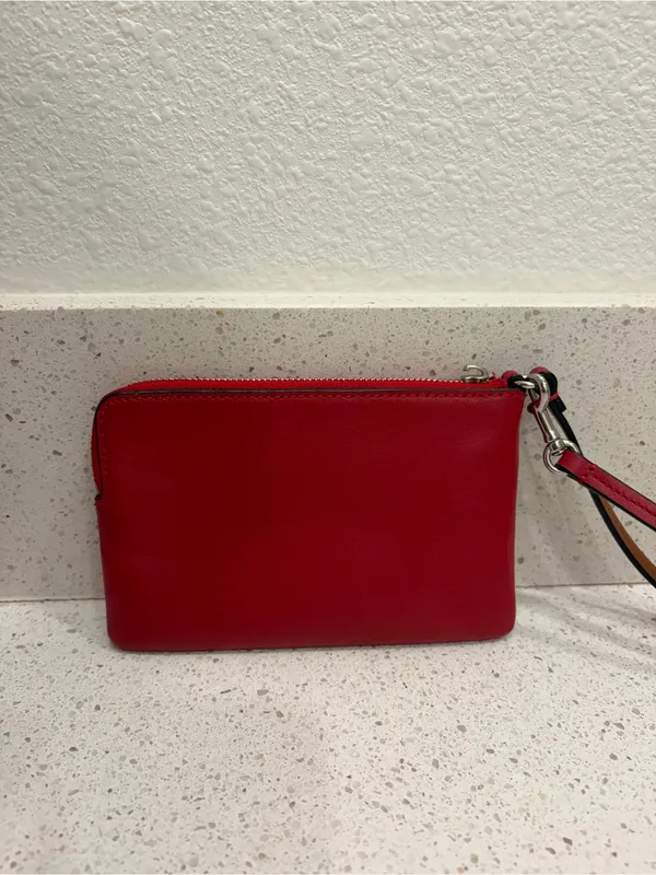 Coach Red Snoopy Leather Wristlet Peanuts Limited Edition Drop Womens Wallet EUC - Image 10