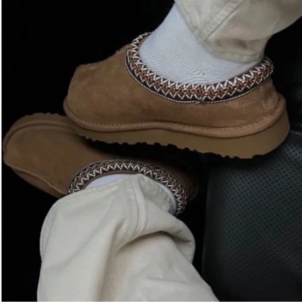UGG Tasman Slipper Chestnut - Image 2