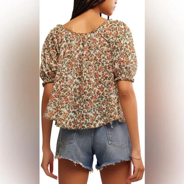 Free People Astra green floral peasant top - Image 2