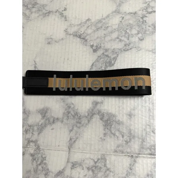 Lululemon Never Lost Keychain Black Beige Stripe Keychain Lanyard Keyring Clip - Image 7