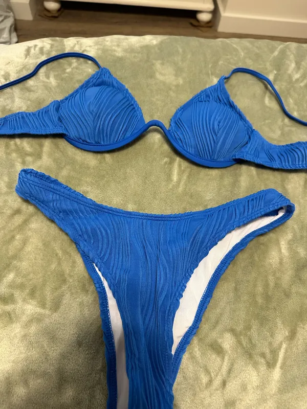 Blue Textured Bikini Set - Image 3