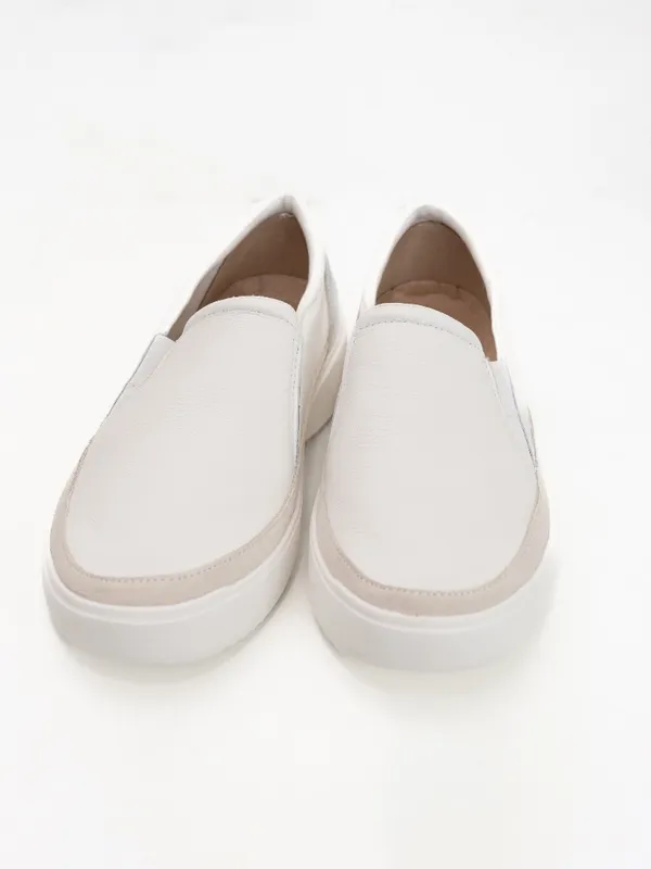 Vionic‎ -  Kearny Platform Slip-On Sneakers. - Image 9