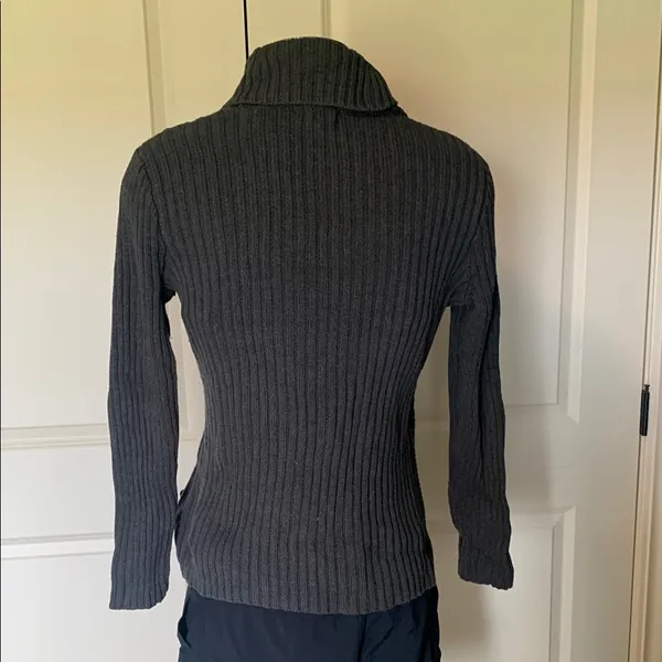 Ralph Lauren Gray Cardigan with Shawl Collar and Side Closure - Image 4
