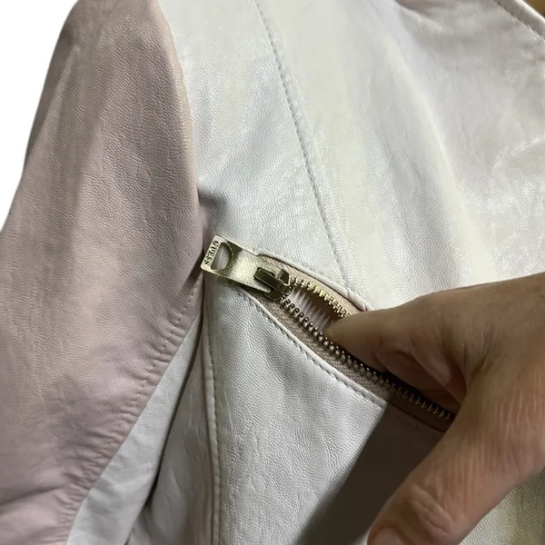 Guess Pink White Faux Leather Moto Jacket Gold Exposed Zipper Womens Small - Image 13