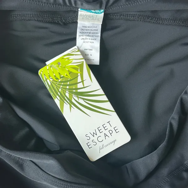 NWT Sweet Escape Swim Skirt Solid Black Full Coverage Zipper Pocket Size 14 - Image 5