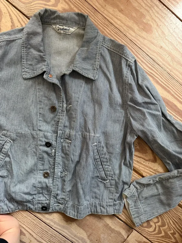 Agolde vintage-style blue hickory stripe jacket size S - stain on sleeve in pic - Image 2