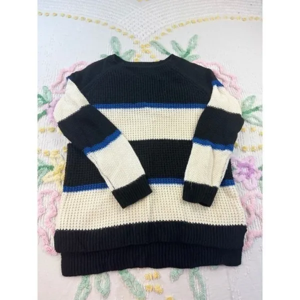 SO Heritage Women's Striped Knit Sweater Size L Black Cream Blue Casual‎ - Image 2