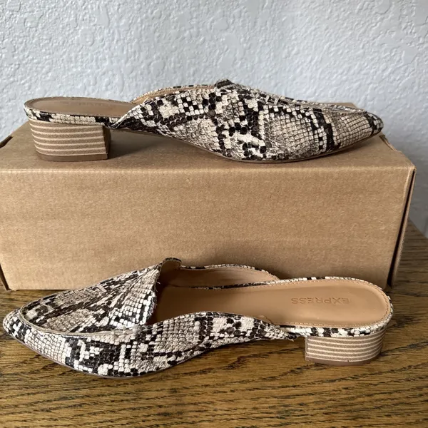 Express Mule Flats Snake Print Slip On Pointed Shoes Animal Print Womens 7.5 - Image 2