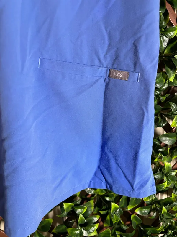 FIGS Scrub Top Technical Collection Blue size medium  - Image 3