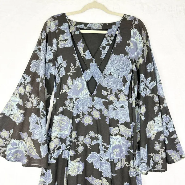 Free People Melrose Maxi Dress Size 2 Floral Night Combo Boho Flare Sleeves - Image 5