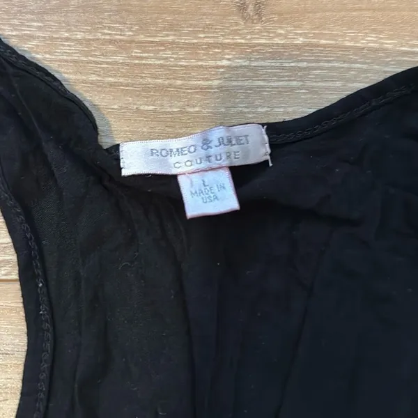 Romeo and Juliet Couture Black Flowy Tank‎ Top Size Large - Image 4