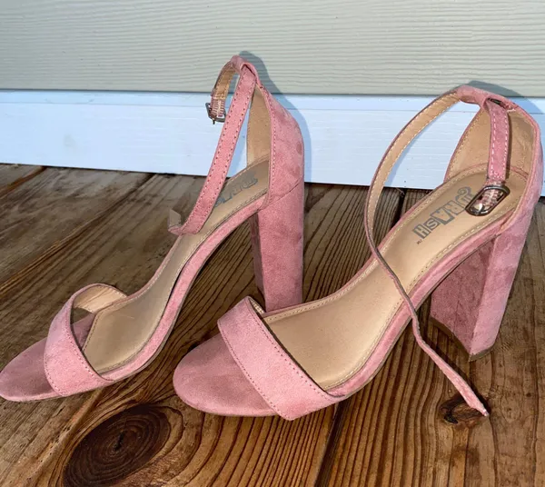 Heels Pink Size 7 - Image 2