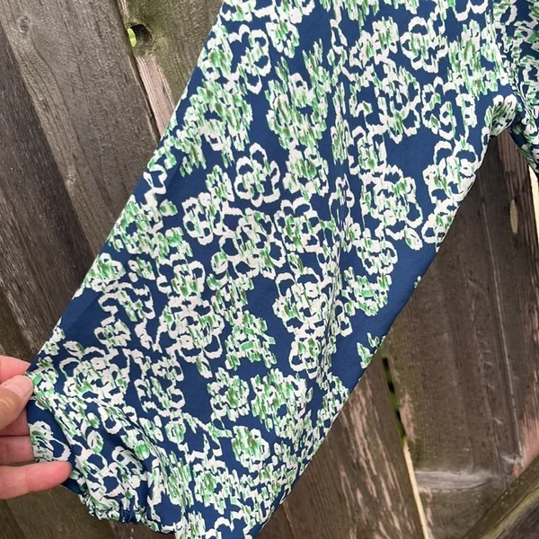 Like New Anthro Maeve Floral Button Front Self Tie Dress Size Medium - Image 9