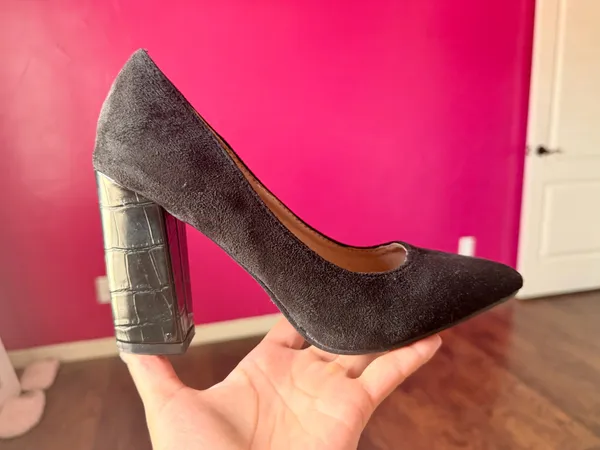 Black heels Size 7.5 - Image 3