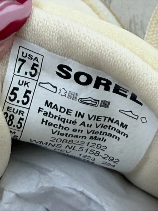 Sorel Women's Out N About IV Low Women's Waterproof Sneaker 7.5 Honey White $100 - Image 5