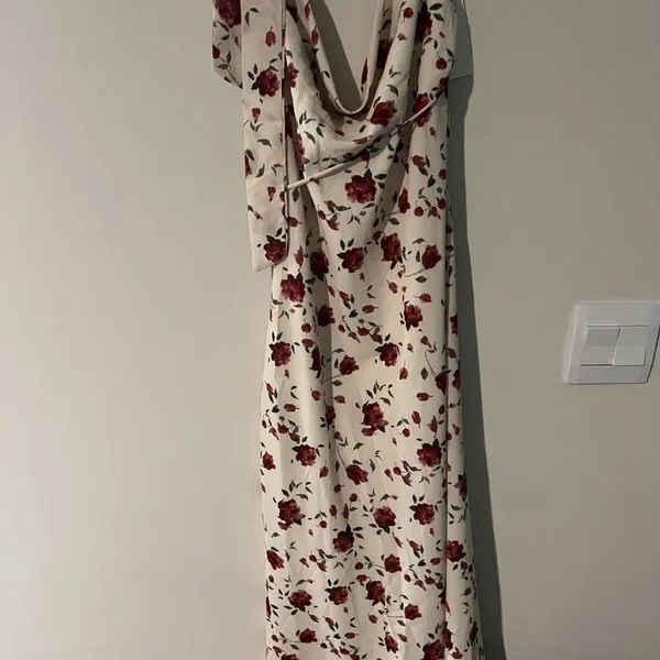 NWT One and Only Collectibe rose maxi dress small‎ - Image 2
