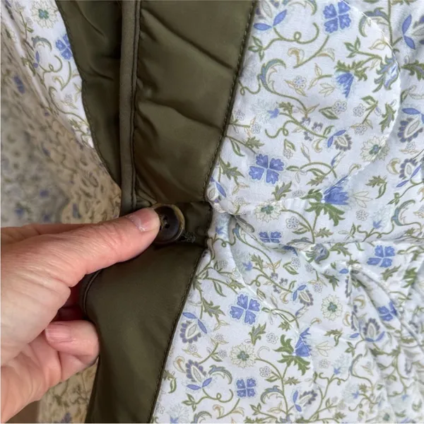 Anthropologie Tan Floral Reversible Quilted Puffer Jacket - Image 12
