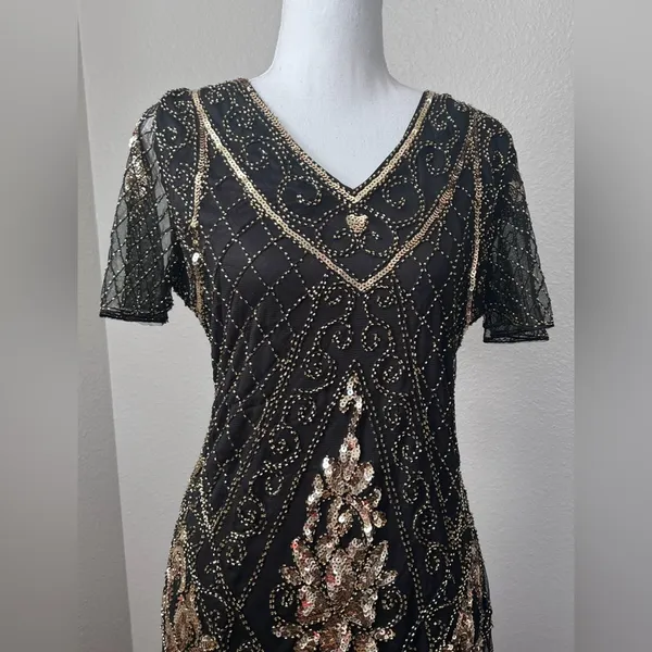 #10 Vintage-Inspired Black Beaded Flapper Dress with Fringe-Large/Size 14 - Image 5