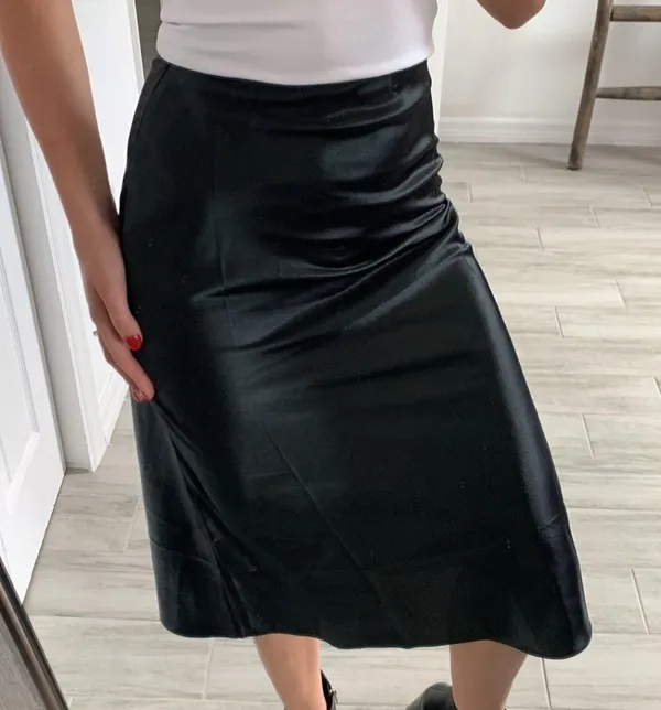 Black Silky Midi Fit and Flare Skirt / Size XS-S - Image 3