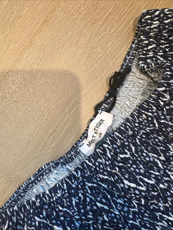 Navy and White Diamond Print Smocked Skirt - Image 2