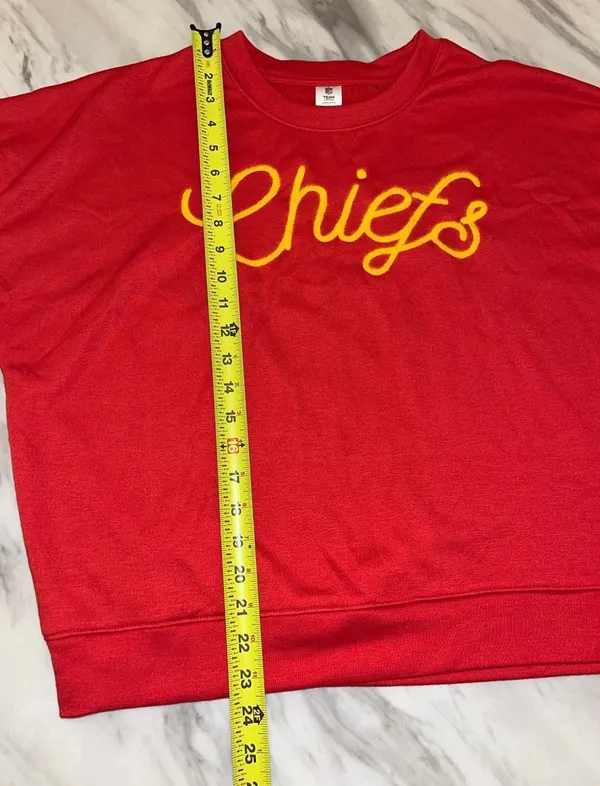 Brand New Kansas City Chiefs Sweatshirt Women XL Red NFL Crewneck - Image 2