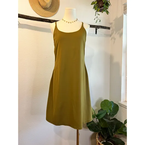 Olive Green Knee Length Built in Short Bra Tank Athletic Dress Size Large - Image 11
