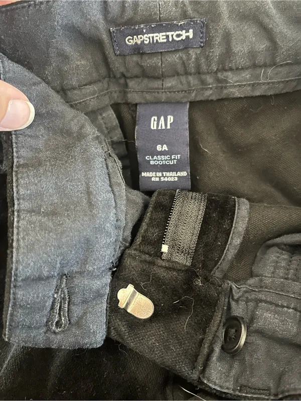 GAP | Women’s Black Velvet Pants sz 6A - Image 4