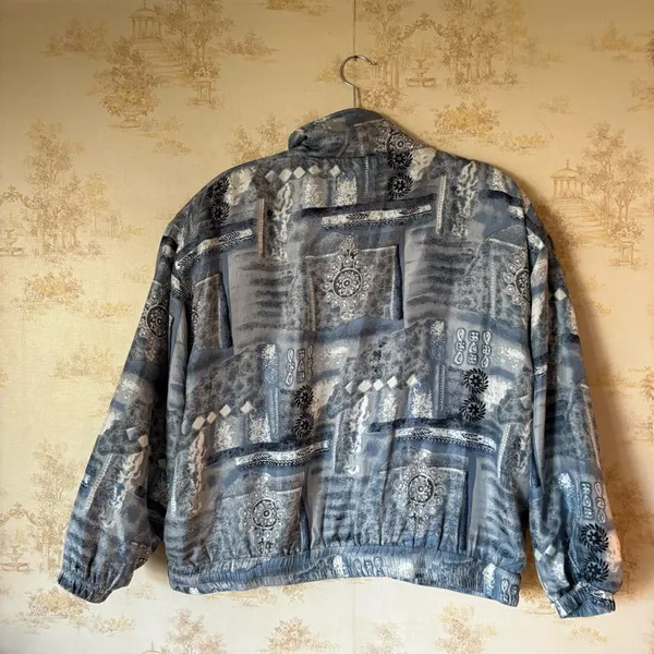Vintage 80s blue and white abstract boho print Keren Hart 100% silk jacket - Image 2
