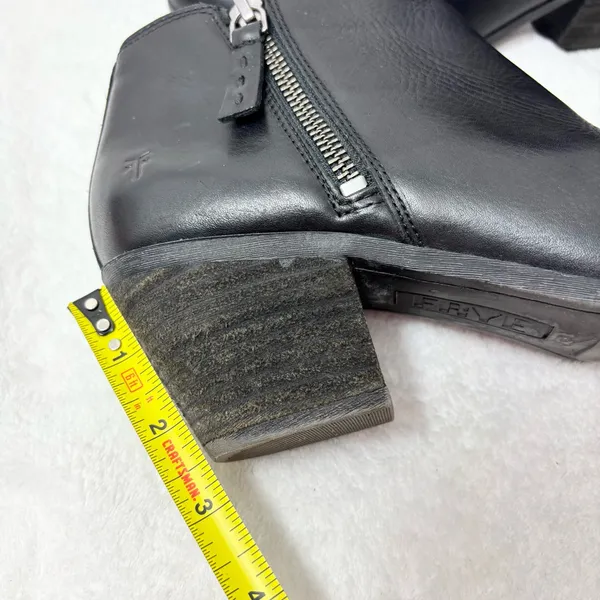Frye Black Leather Ankle Booties with Zipper‎ Size 7M - Image 12