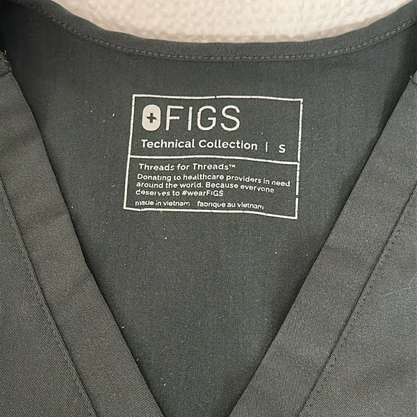 FIGS Women's green/Gray Katarina top sz s‎ - Image 2