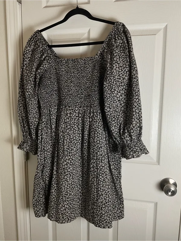 Madewell Black Floral Smocked Mini Dress Medium Cottagecore Puff Sleeve - Image 2
