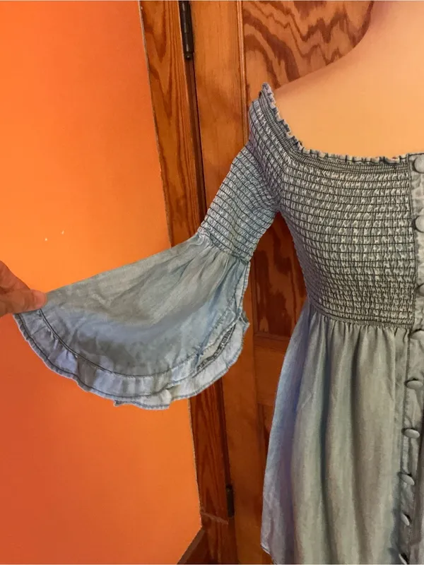 VENUS Denim Dress Size 2 Smocked Off Shoulder Bell Sleeve Button Front Boho - Image 4