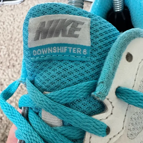 Nike Downshifter White and Teal Running Shoes Womens size 8 - Image 9