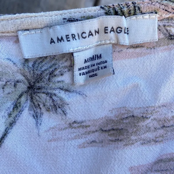 American Eagle Beach Print Faux Button Down Tank Top Size M - Image 7