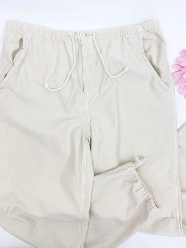 Tna X Aritzia Cache Cargo Parachute Pant Darted Barrel Beige Jogger Cotton - Image 6