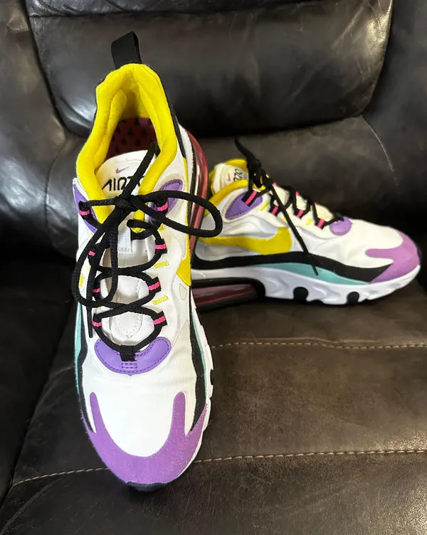 Nike Air Max 270 React Shoes - Image 2