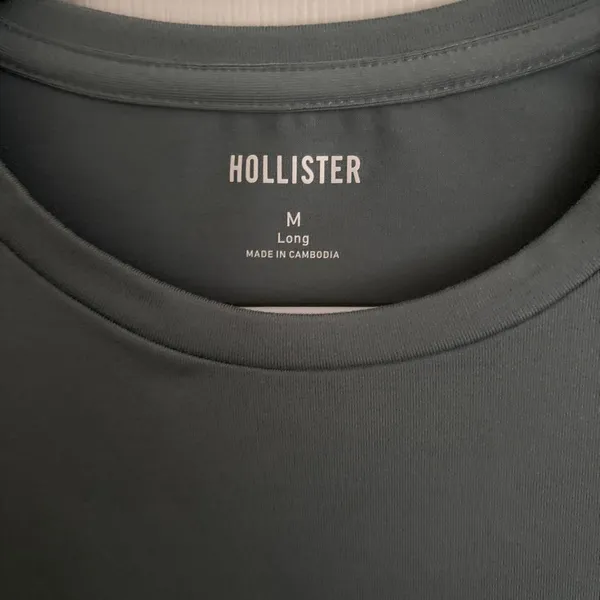 Hollister blue green baby tee - Image 3