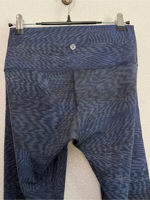 Lululemon High Rise Capri Leggings Blue 6 - Image 5