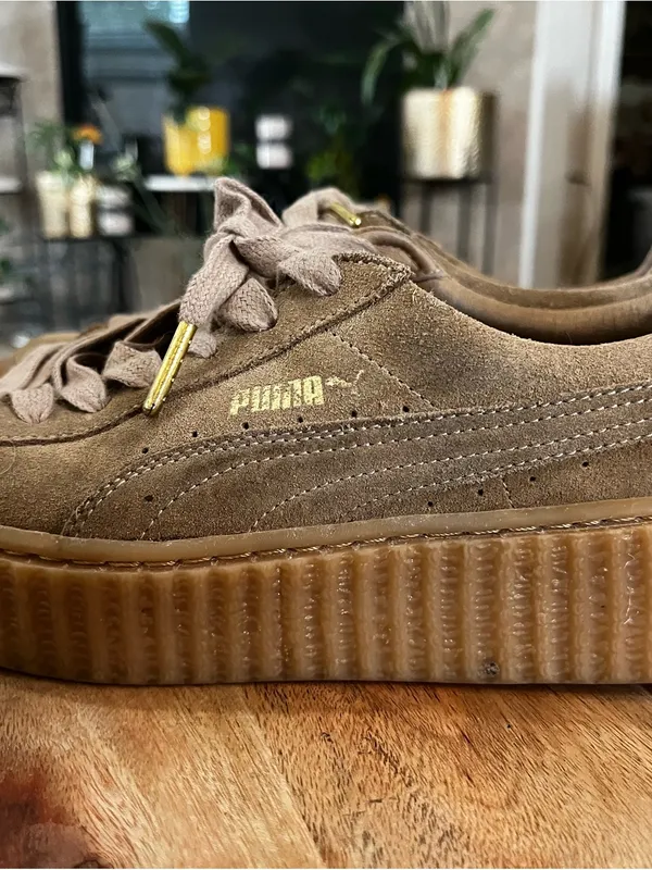 Puma Fenty by Rihanna Platform Suede Creeper with Gold Logo Womens Sz 7 Leather - Image 4