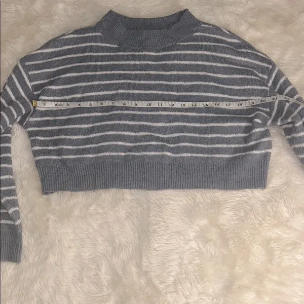 Striped Cropped Mock Neck Sweater White Size M - Image 5