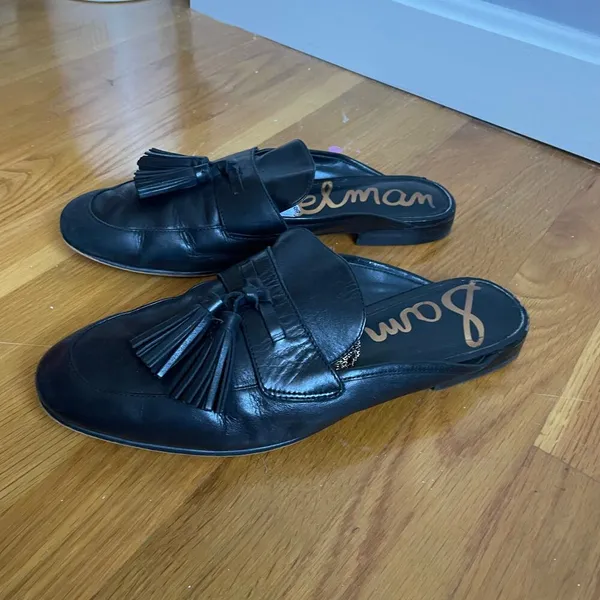 **SOLD** Sam Edelman Black Leather Almond Toe Tassel Mules Loafers sz 8.5 - Image 2