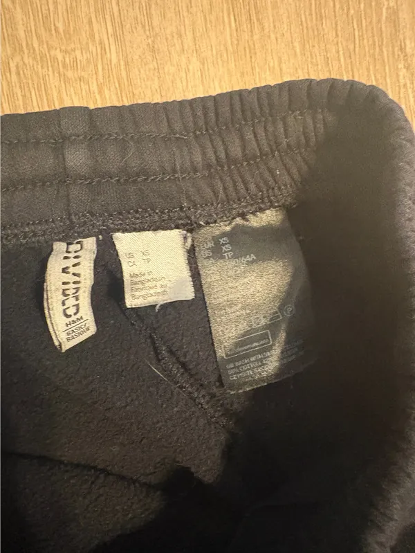 XS H&M Black Sweatpants - Image 2