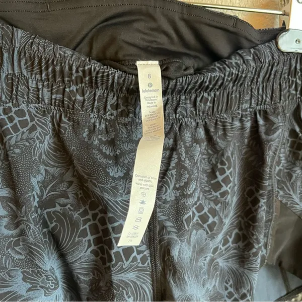 Lululemon Miles Ahead Short (2.5") Nouveau Mach Blue Black - Image 11